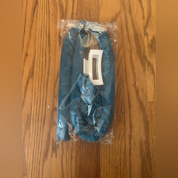 Unknown Other - Heartless Curler - In Original Packaging Useful